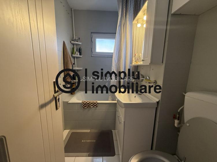 Apartament 3 camere Rovine et 2/4