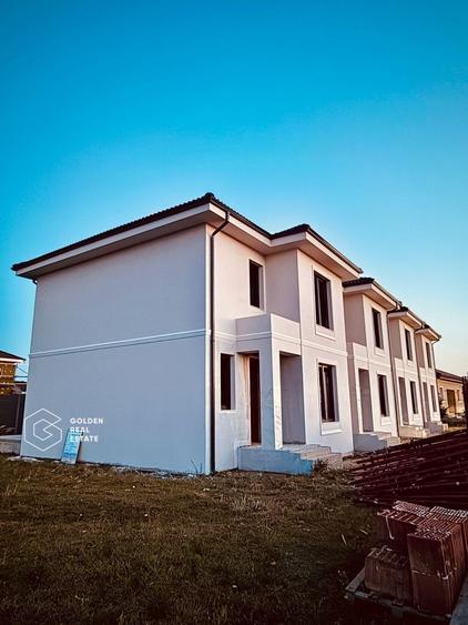 Casă insiruită cu 3 camere - Calea Urseni, Giroc