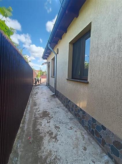 Casa foarte bine intretinuta, zona Cazasu