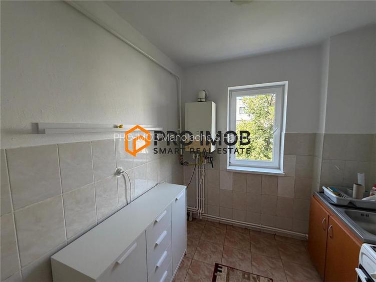 Apartament 2 camere cf 1 decomandat zona Crang - 3