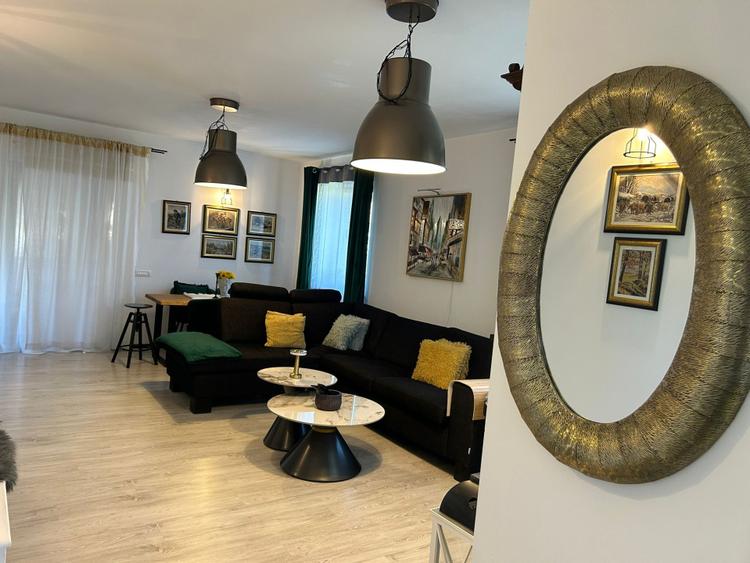 Casa de vanzare , 6 camere , 200 mp , Zona Cetate