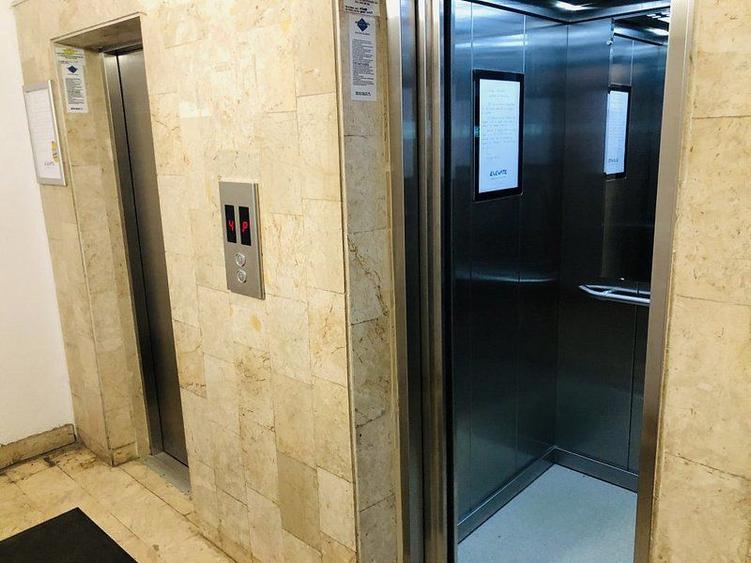Birou 3 camere, zona centrala cu vedere panoramica de inchiriat
