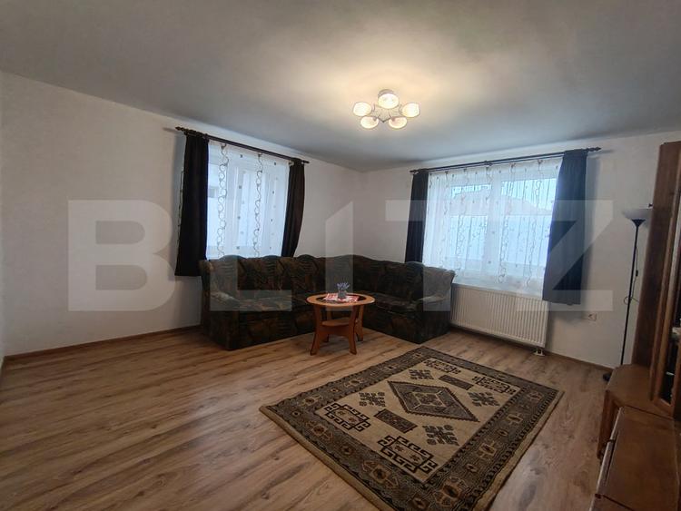 Casa cu 3 camere și teren în suprafață de 2000 mp