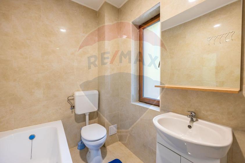 Apartament cu 3 camere de inchiriat in bloc nou + loc de parcare
