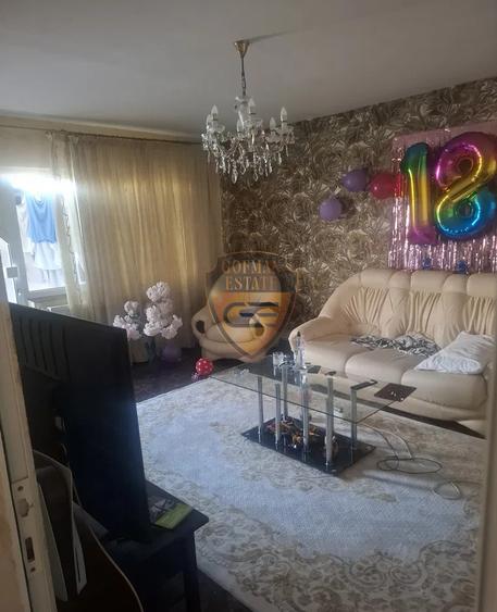 4 camere Inel I DR-uri , 95.7mp, et 2 / 4, parcare, 2 bai, balcon, gaze, A/C