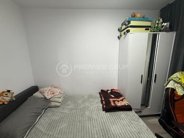 Etaj 2! Apartament 3 camere 45mp fara risc cu centrala, TATARASI