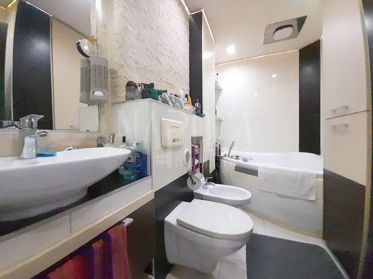 Apartament 3 camere de vanzare in Rogerius Oradea, Oradea