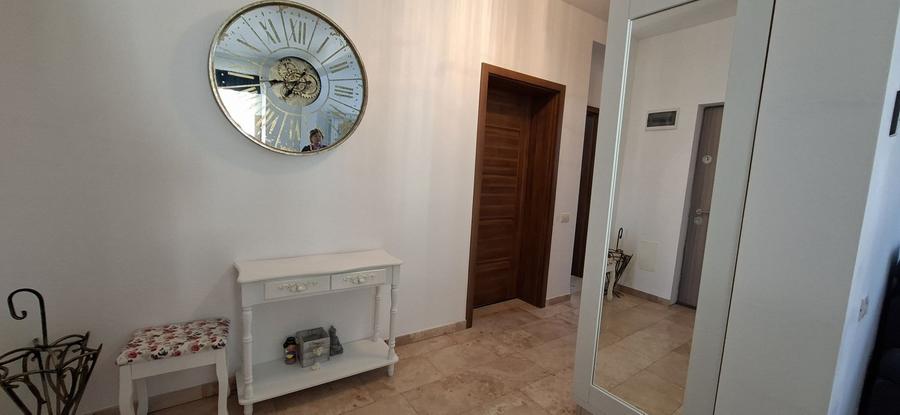 Apartament mobilat si utilat cu 2 locuri de parcare