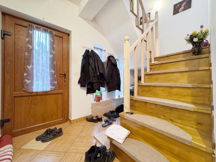 Casa individuala, 5 camere, 836 mp teren - Sanandrei