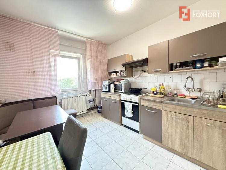 COMISION 0% - Apartament cu 4 camere, 79 mp utili, de vanzare in zona Lipovei