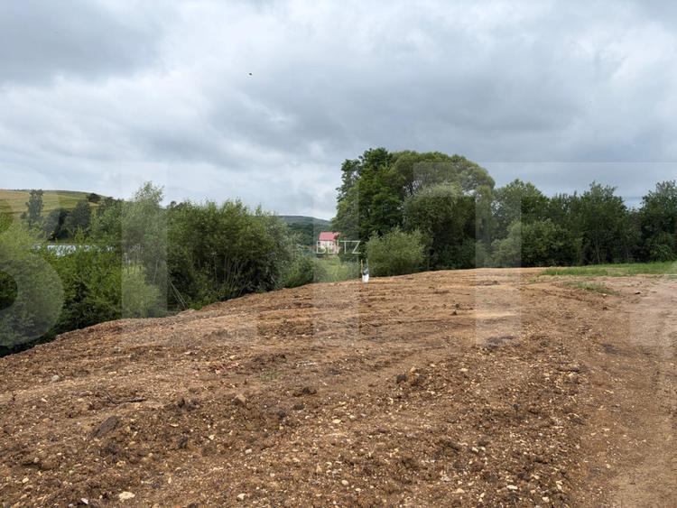 Teren intravilan pentru investitie -2000mp - Șutu comuna Ciurila