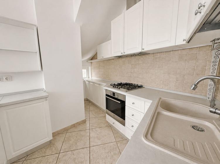 Casă individuală cu 3 dormitoare, balcon și curte | Ploiești | 217.000 €