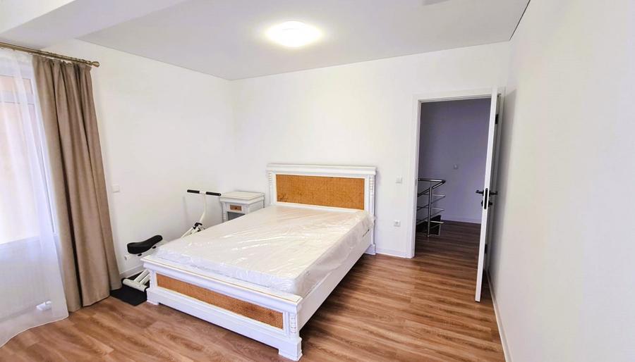 Apartament lux 3 camere la vila in Selimbar