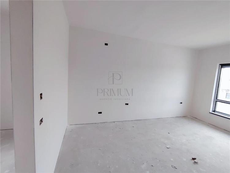 DUPLEX SPATIOS - ZONA CENTRALA - LANGA ASFALT