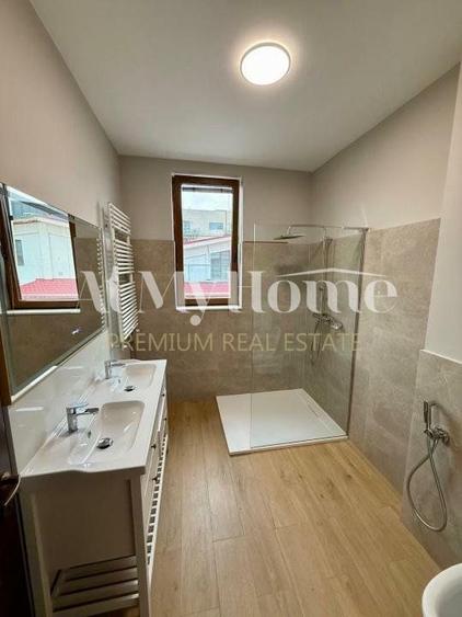 Apartament spatios si luminos cu 4 camere, vedere directa lac, 2 parcari, boxa