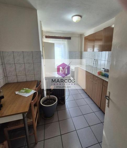 Vand apartament 3 camere Lunca