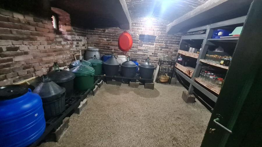 Casa 3 camere zona centrală Cristian