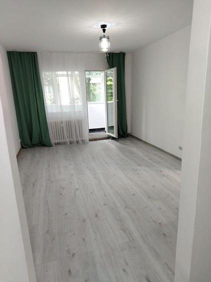 Apartament 3 Camere Decomandat - Tatarasi