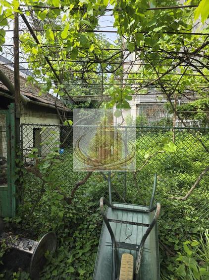 Casa 190mp cu teren 1100mp Lipovei