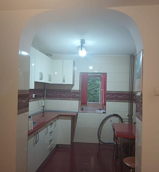 Apartament 2 camere de inchiriat, zona liniștită, utilat Gorjului