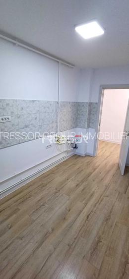 Apartament 2 camere decomandat, complet renovat, Trocadero - 2