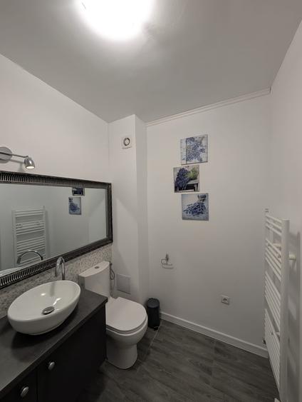 Apartament 3 camere, gradina, parcare, zona Teilor