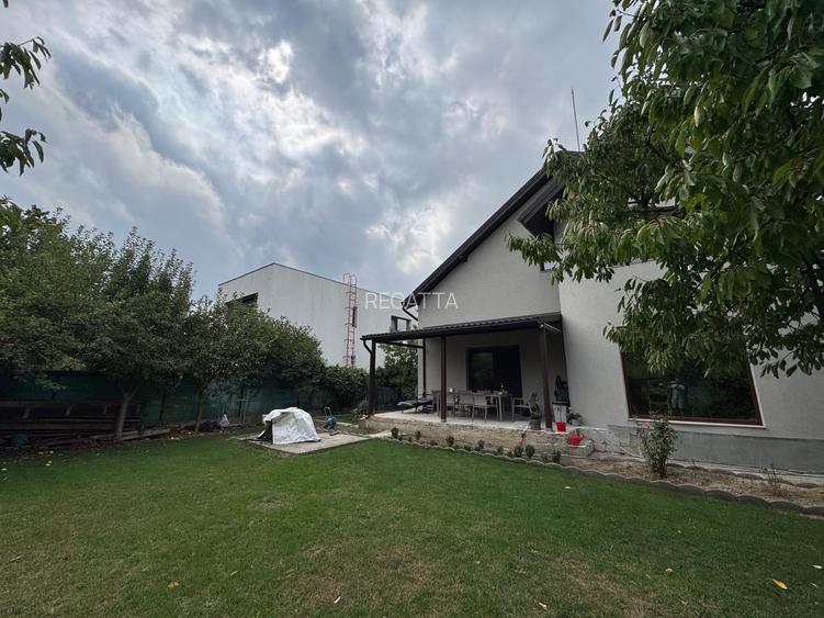 VILA COCHETA CU TEREN GENEROS,  PANOURI FOTOVOLTAICE 11KW SI GARAJ - 2