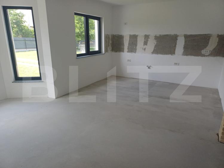 Casă de vânzare, 214 mp, 10 ari teren, Măriței, Dărmănești