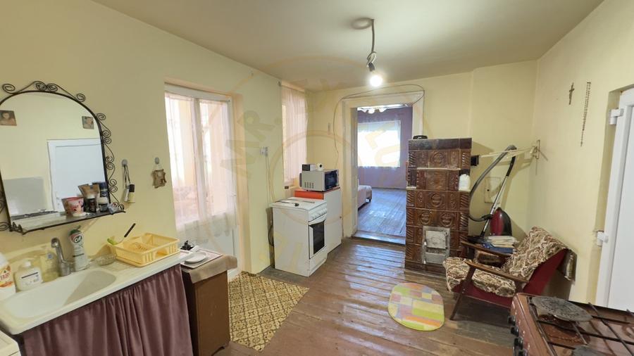 Casa 4 camere cu Teren 615 mp - Str. Marasesti Nr.62 - Carei