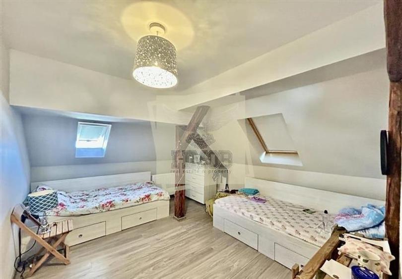 Casa individuala cu 8 camere si teren 373 mp in zona Lazaret