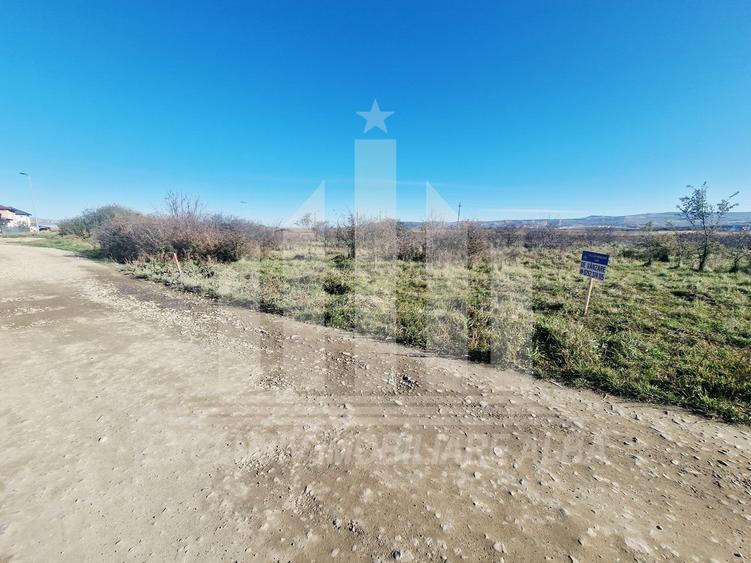 Teren intravilan | De vanzare | 600 mp | 20.7 ml deschidere | Partos