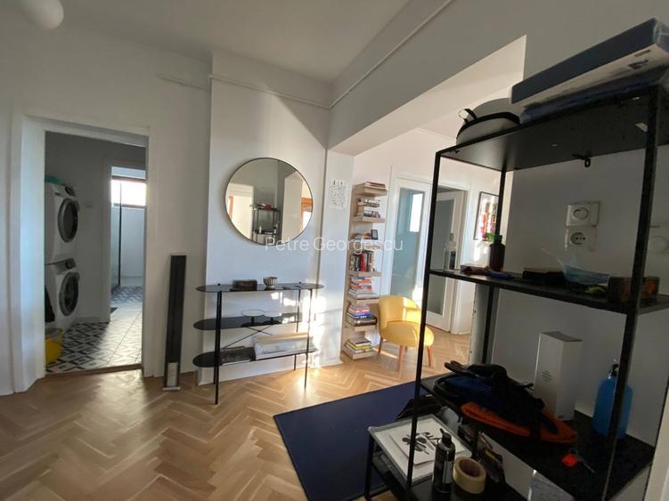 Apartament luminos cu garaj in proprietate  - 2