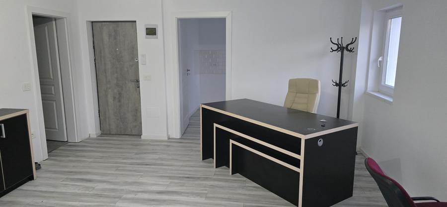 Direct PROPRIETAR, spatiu la parter de bloc, 36mp utili, Nicolina Al Strugurilor