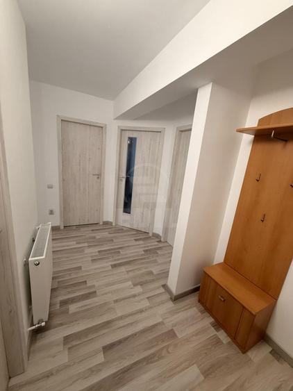 Apartament cu 3 camere de închiriat – zona Urusagului