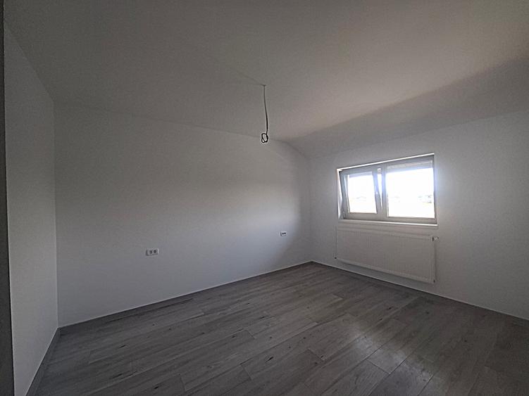 Vand Casa Noua Moderna P+1E, Finisaje Premium, 5 Camere, Curte 400mp