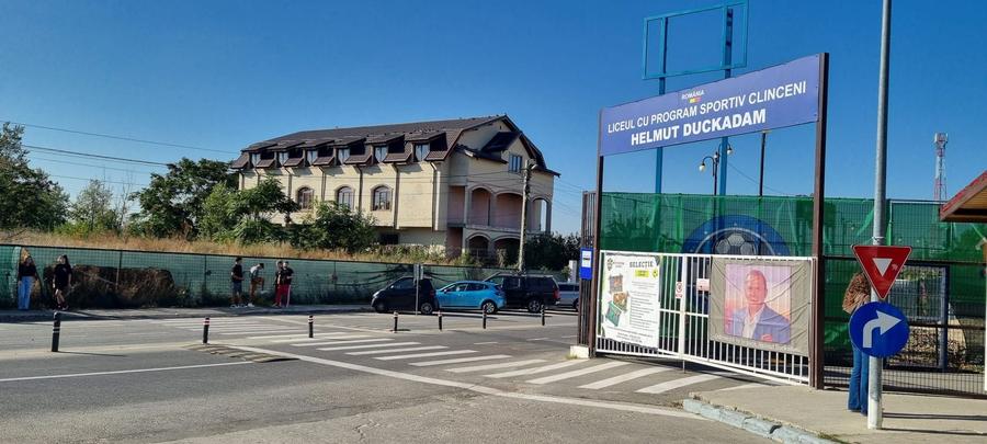 Imobil versatil lângă Primăria Clinceni – teren 1.000–4.000 mp,
