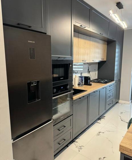 Apartament cu 3 camere și 2 locuri de parcare în Drumul Taberei Moghioroș Park