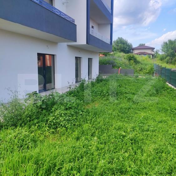 Apartament tip spațiu comercial cu terasă, 64 mp – zona Hlincea