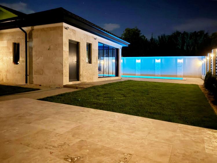Casa deosebita 4 camere, cu piscina si crama