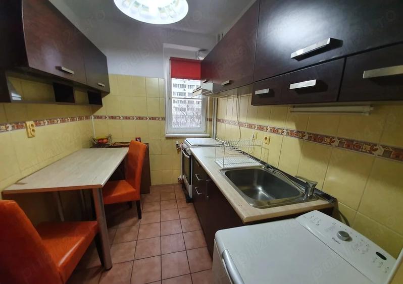 Închiriere Apartament 2 camere Decomandat în Colentina