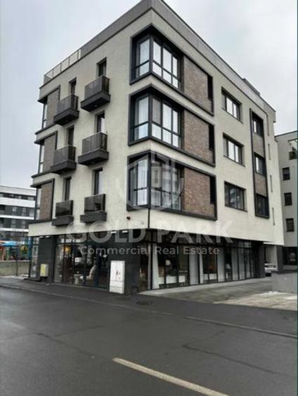 Spatiu Comercial - Zona Centrala - Vitrina - Parcari