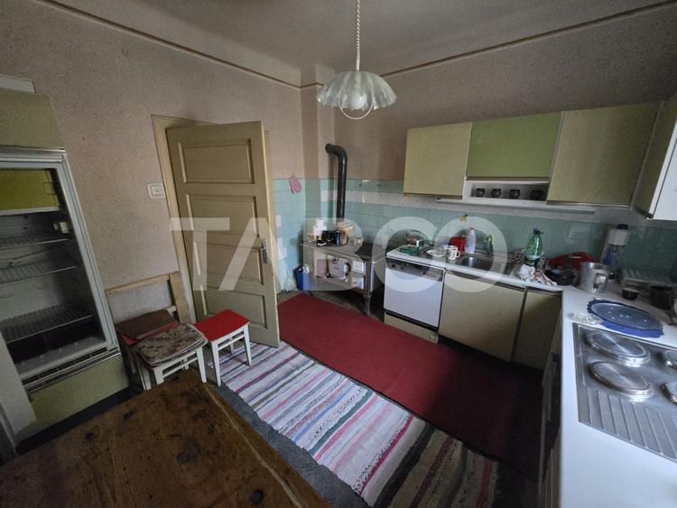 Casa de vanzare cu 3 camere 83mp zona Piata Cluj Sibiu