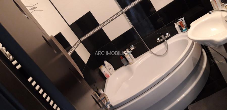 Apartament 3 camere decomandat Parcul Ursu-Racadau,mobilat și utilat - 9