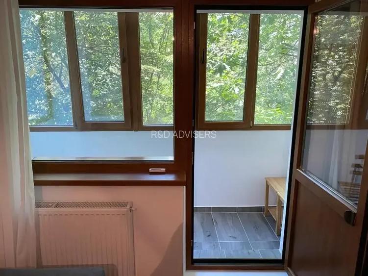 PANDURI, IONITA CEGAN, RENOVAT, ETAJ 2/8, BLOC 1988 - 12