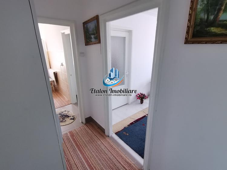 Apartament 4 camere, decomandat, 65 mp, Calea Romanului - Rate