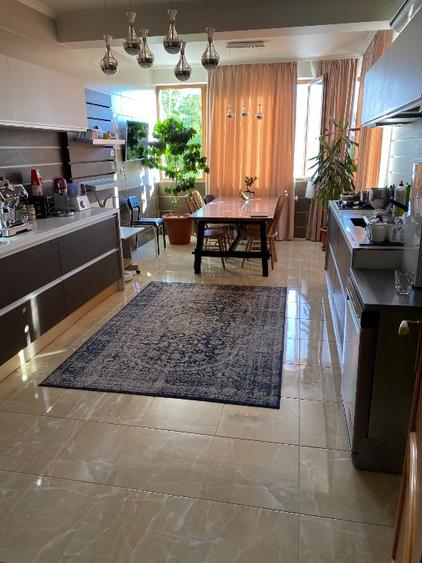 Apartament 4 camere 170 m util