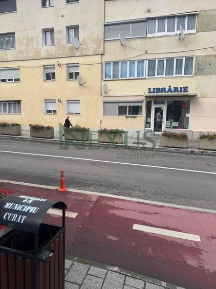 Apartament cu 2 camere, renovat complet, str.Libertății, Moinesti