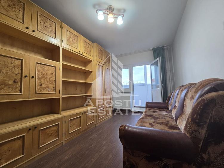 Apartament 4 camere , centrala proprie, Etaj Intermediar , Lipovei