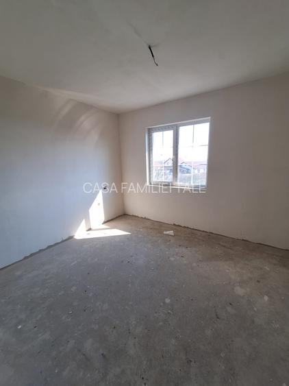 Duplex nou 2025 – 3 camere, curte proprie | Sânandrei, 10 min Timișoara - 9
