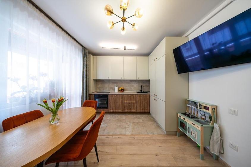 Apartament 3 camere, in mobil Lux tip boutique. Zona metrou Aparatorii Patriei.